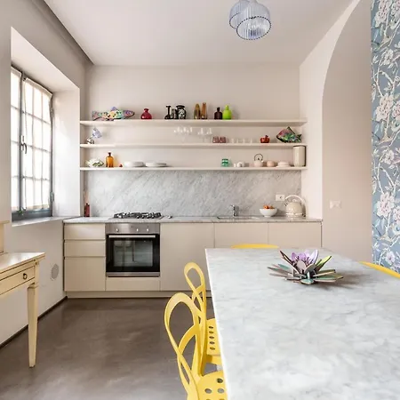 Quiet Roomy Studio Navigli- Porta Genova Apartment Milan