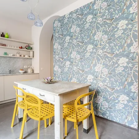 Apartment Quiet Roomy Studio Navigli- Porta Genova
